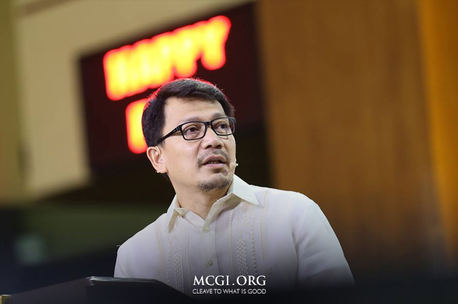 Bro. Daniel Razon, Assistant Overall Servant to MCGI, delivers the biblical topic during the Special International Thanksgiving held last October 9. 